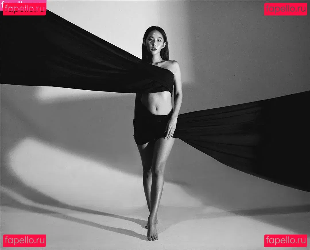 nimtharin Onlyfans Photo Gallery 