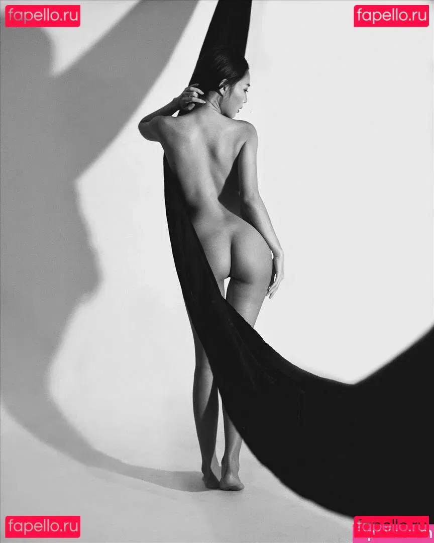 nimtharin Onlyfans Photo Gallery 