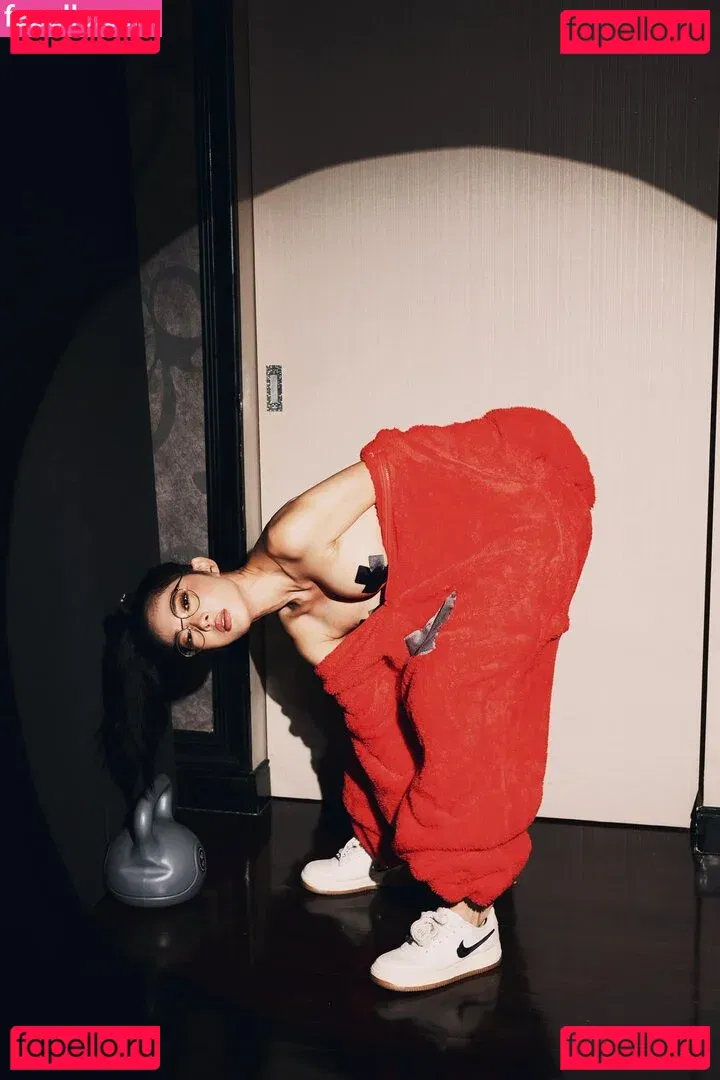 nimtharin Onlyfans Photo Gallery 