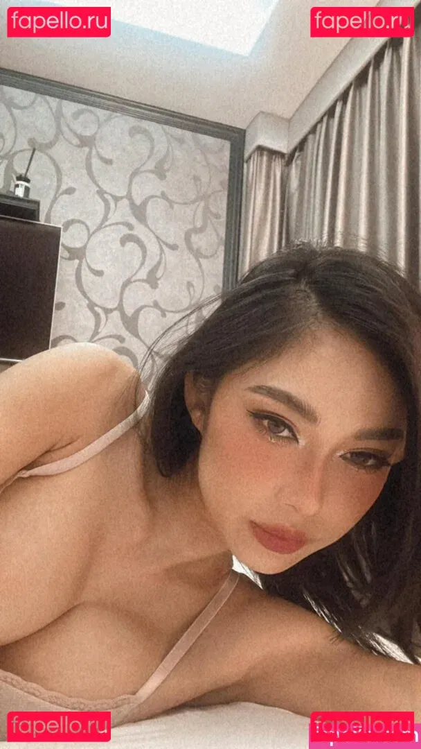 nimtharin Onlyfans Photo Gallery 