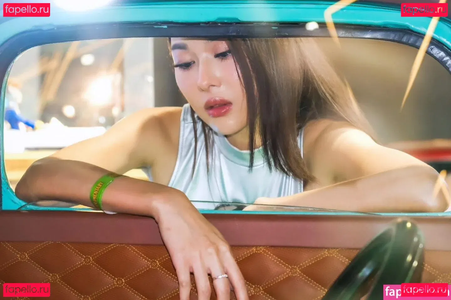 nimtharin Onlyfans Photo Gallery 