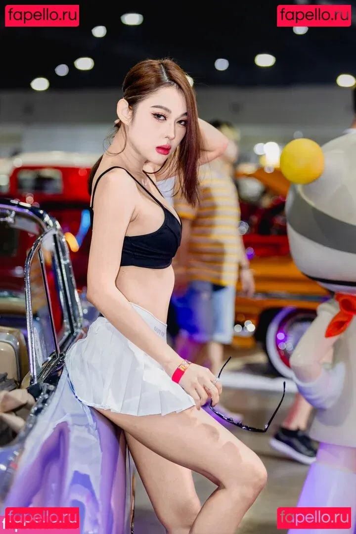 nimtharin Onlyfans Photo Gallery 