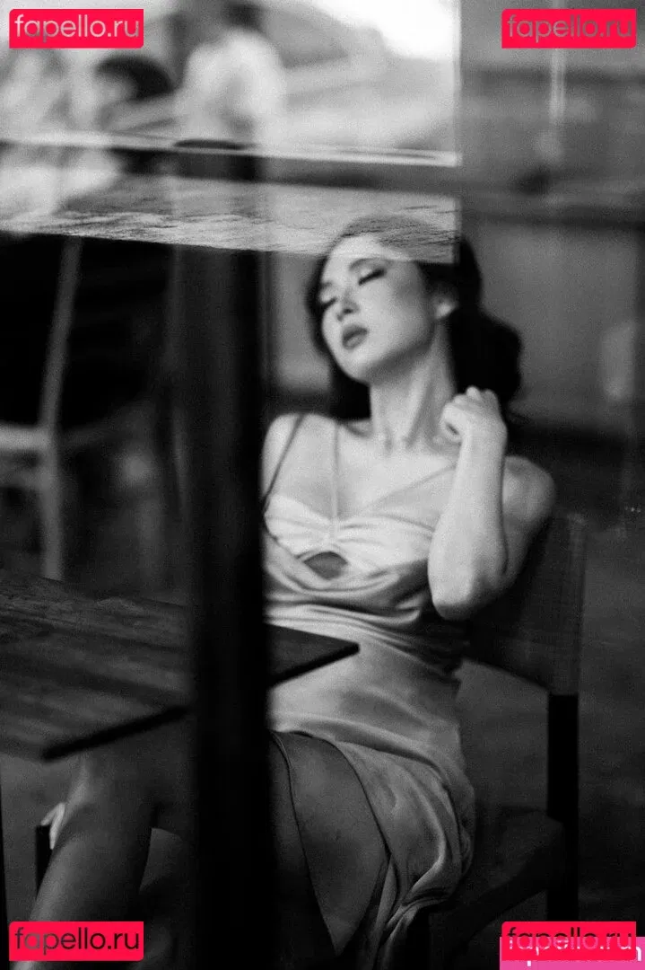 nimtharin Onlyfans Photo Gallery 