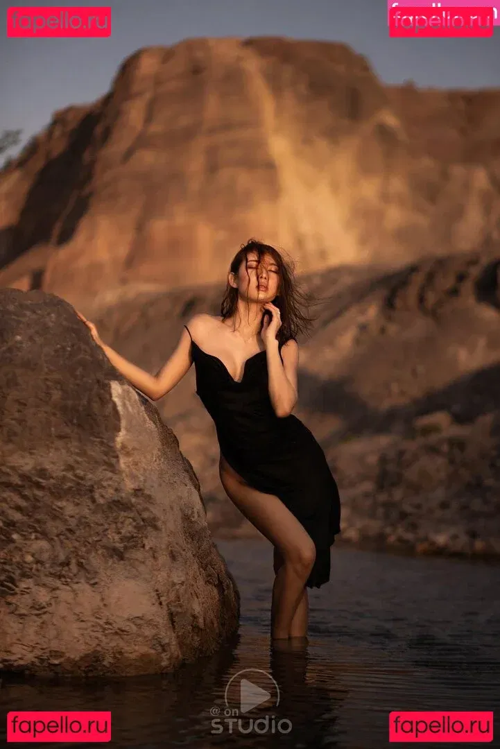 nimtharin Onlyfans Photo Gallery 