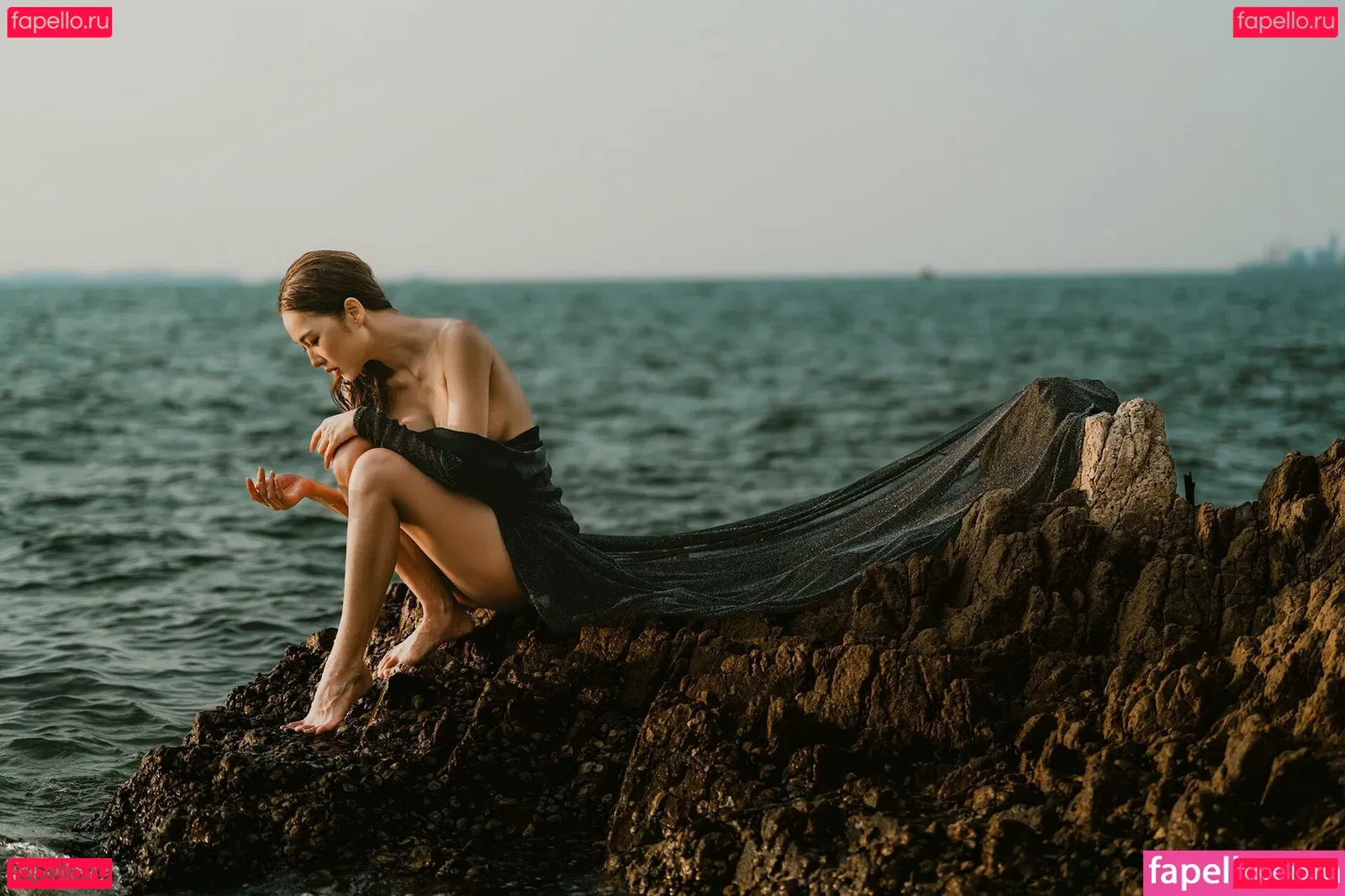 nimtharin Onlyfans Photo Gallery 