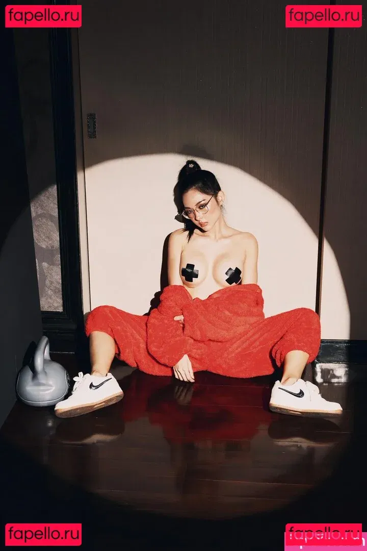 nimtharin Onlyfans Photo Gallery 