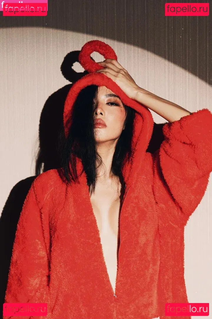 nimtharin Onlyfans Photo Gallery 