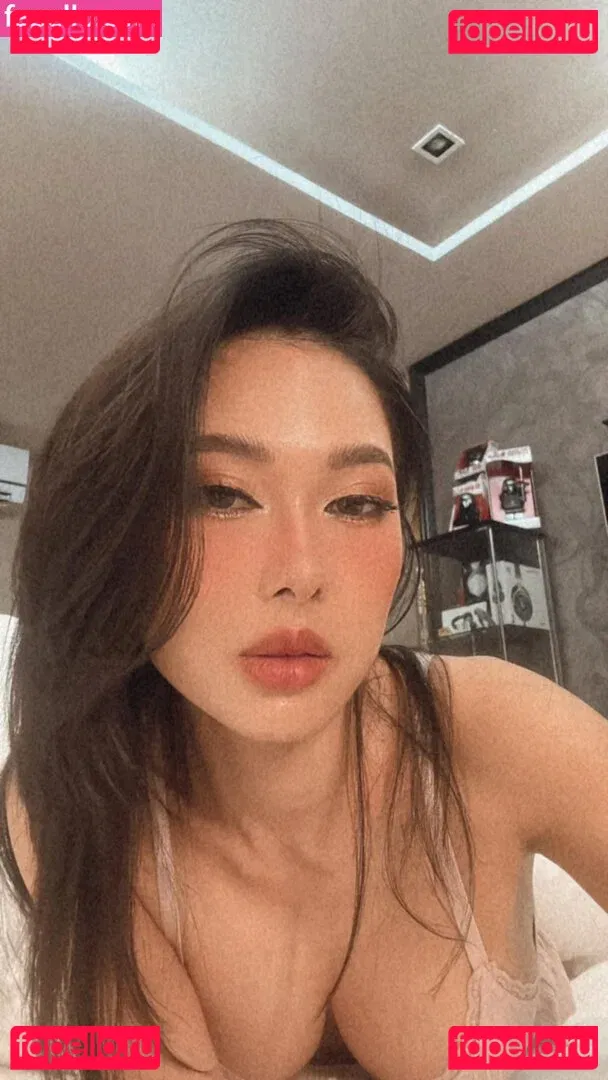 nimtharin Onlyfans Photo Gallery 