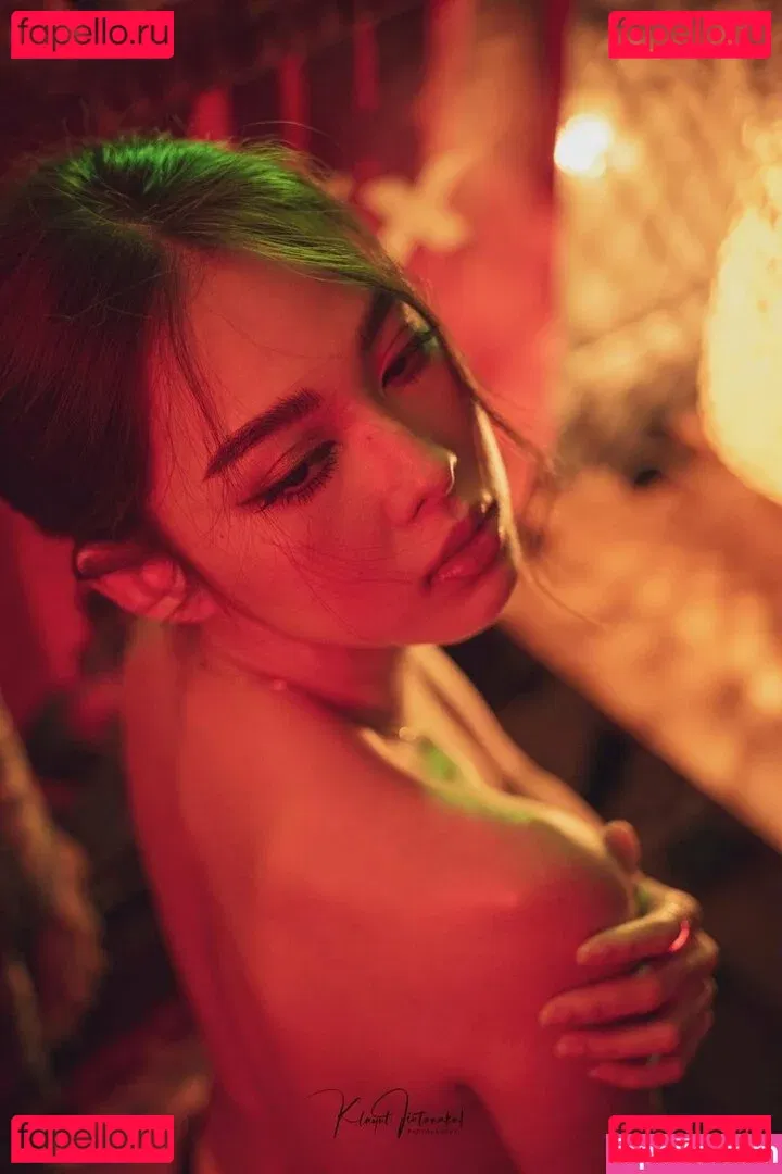 nimtharin Onlyfans Photo Gallery 