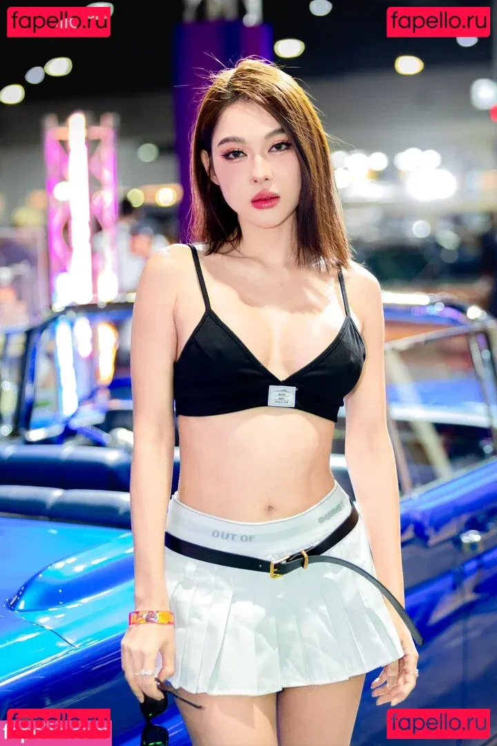 nimtharin Onlyfans Photo Gallery 