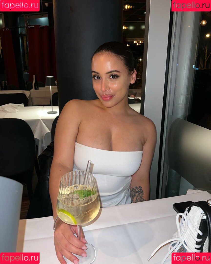 Savannah Spencer Onlyfans Photo Gallery 