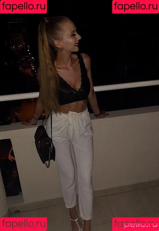 Katha Aomodels Onlyfans Photo Gallery 
