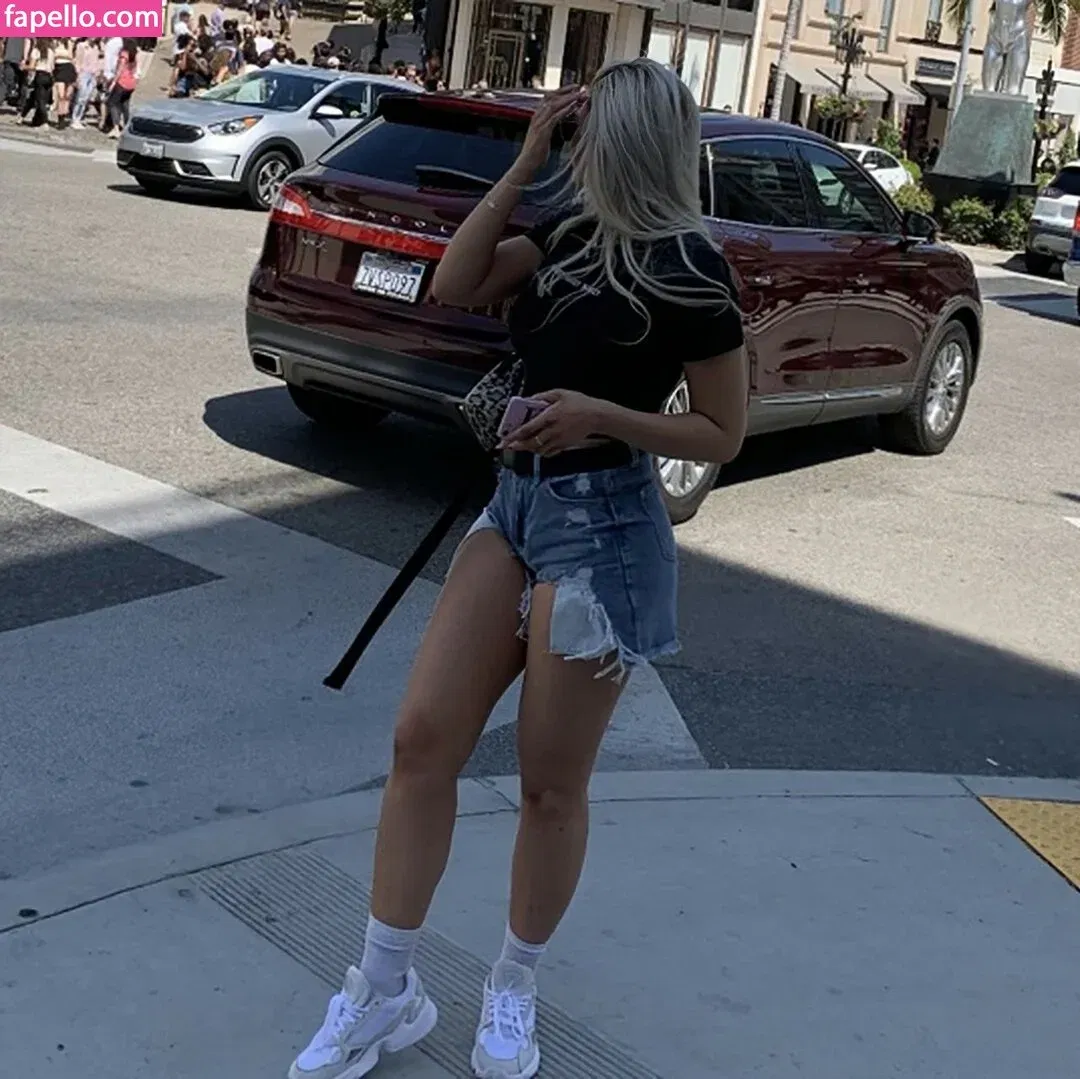 aadrianarose Onlyfans Photo Gallery 