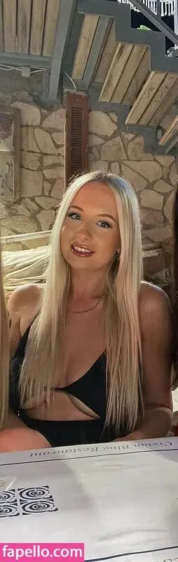 aadrianarose Onlyfans Photo Gallery 