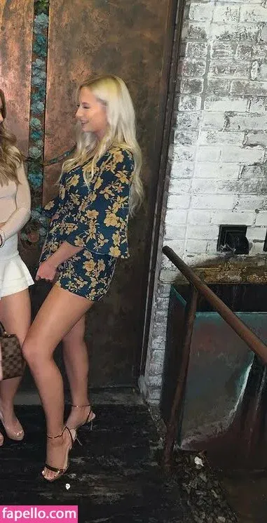 aadrianarose Onlyfans Photo Gallery 