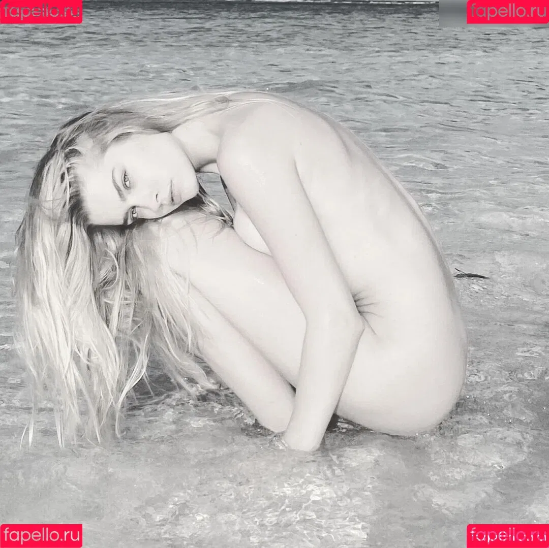 Tina Malka Onlyfans Photo Gallery 