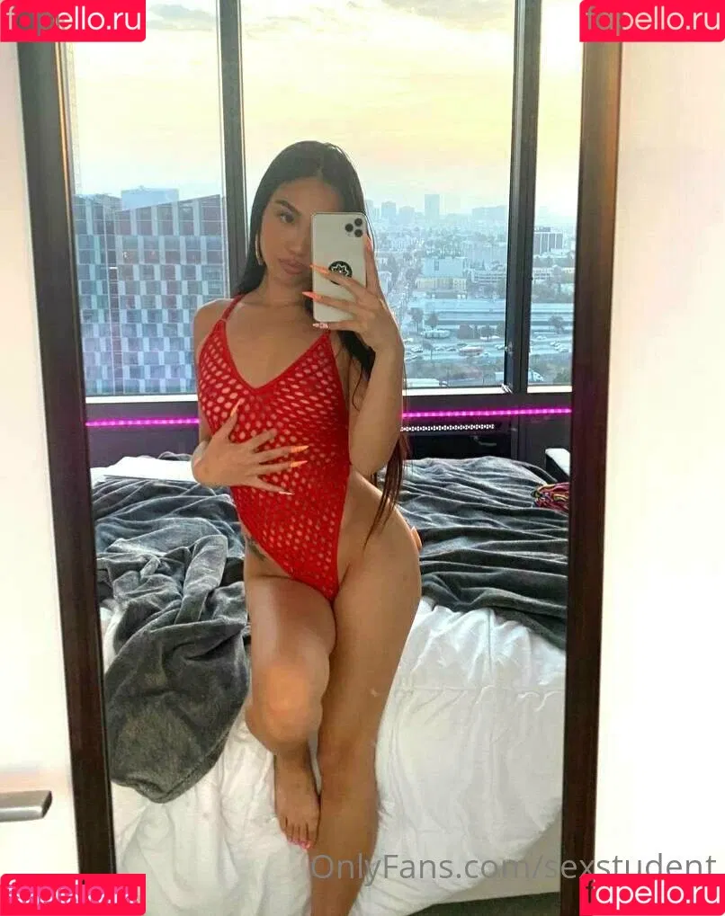sexstudent Onlyfans Photo Gallery 