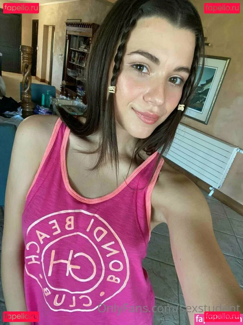 sexstudent Onlyfans Photo Gallery 