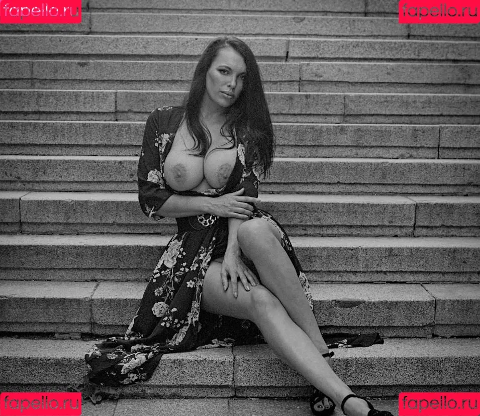 domiisczmodel Onlyfans Photo Gallery 