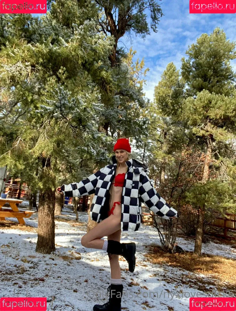 nakednicolenyx Onlyfans Photo Gallery 