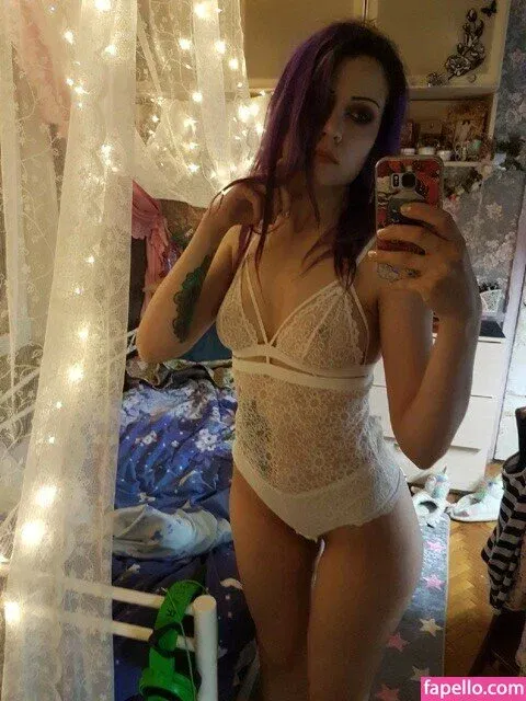 esfiriya_tudor Onlyfans Photo Gallery 