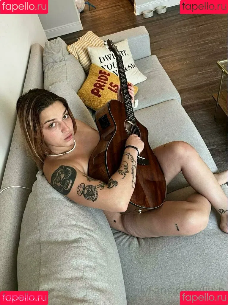 liv_p Onlyfans Photo Gallery 
