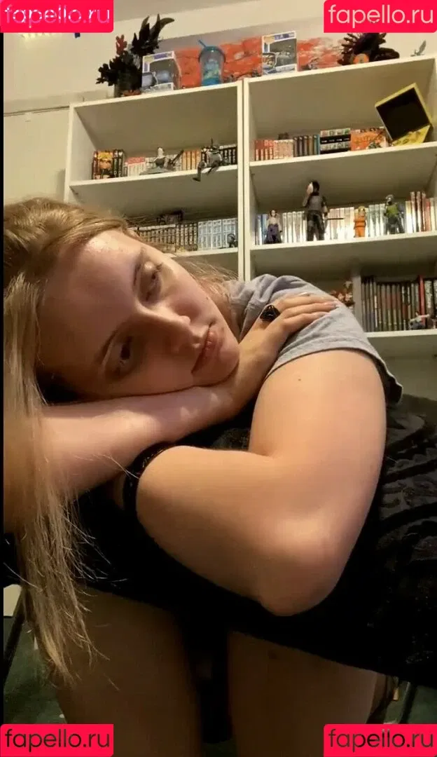 Katherine Means Onlyfans Photo Gallery 