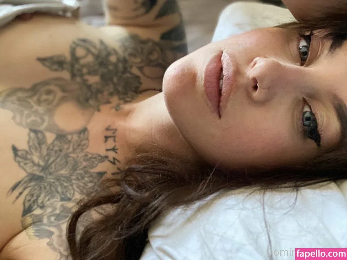 rixrin Onlyfans Photo Gallery 