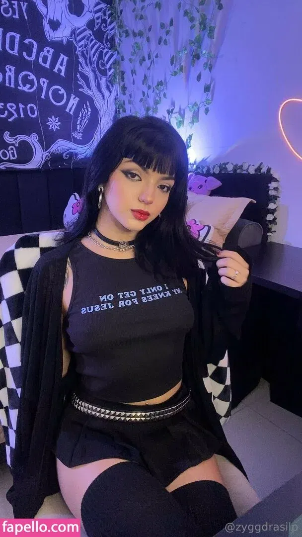 zyggdrasilp Onlyfans Photo Gallery 