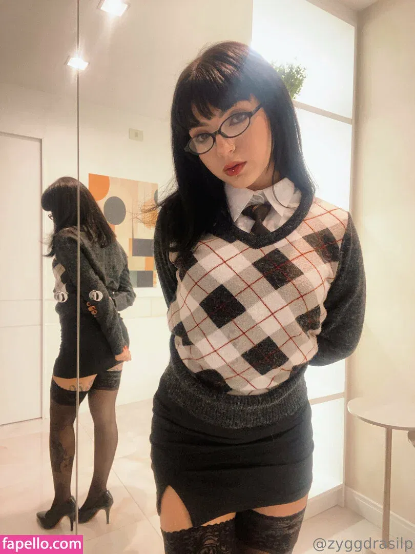 zyggdrasilp Onlyfans Photo Gallery 