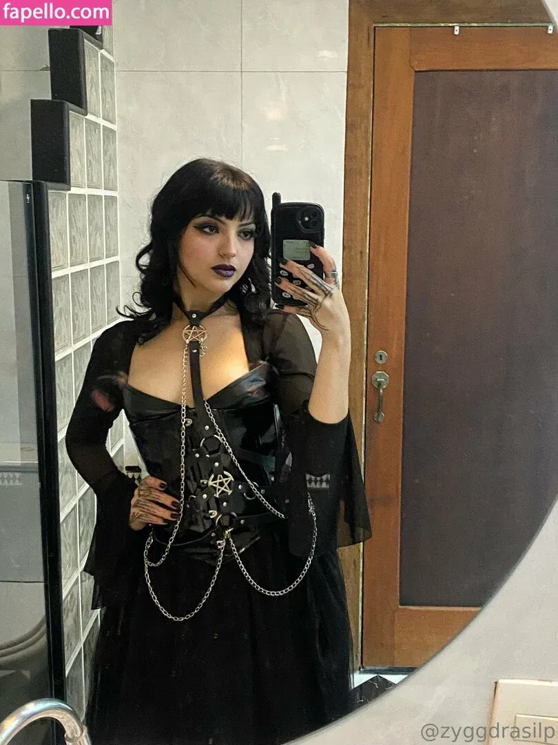 zyggdrasilp Onlyfans Photo Gallery 