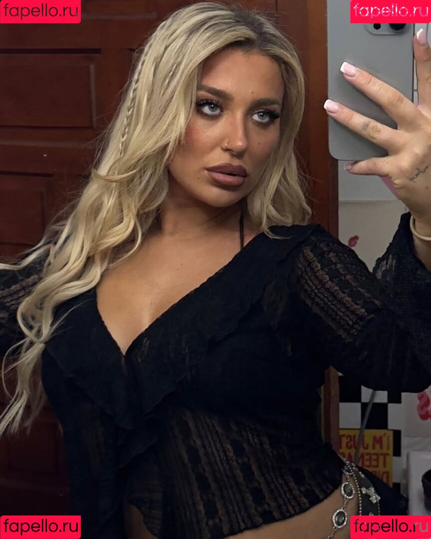 Kiiraaxx Onlyfans Photo Gallery 