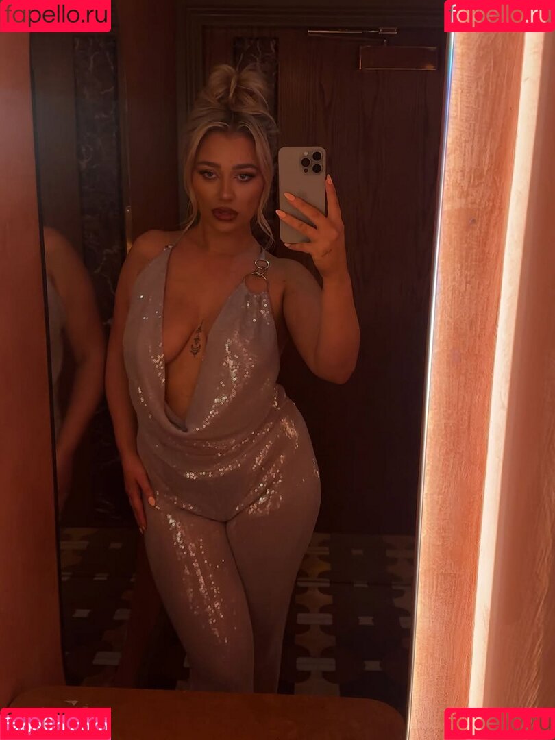 Kiiraaxx Onlyfans Photo Gallery 