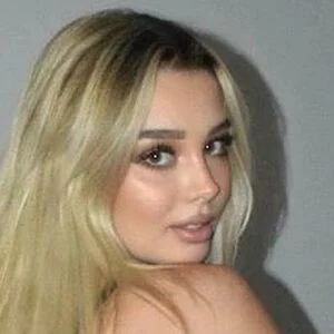 neverbaby_26 Onlyfans Photo Gallery 