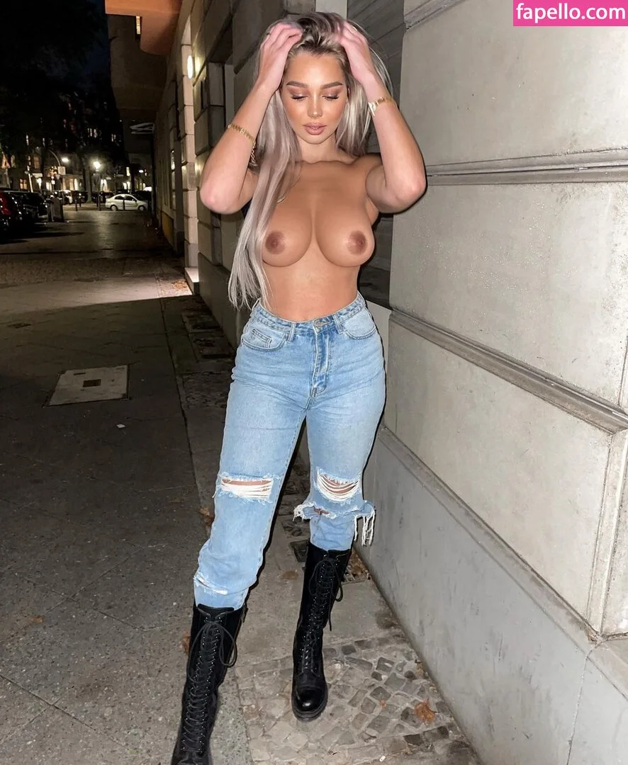 neverbaby_26 Onlyfans Photo Gallery 