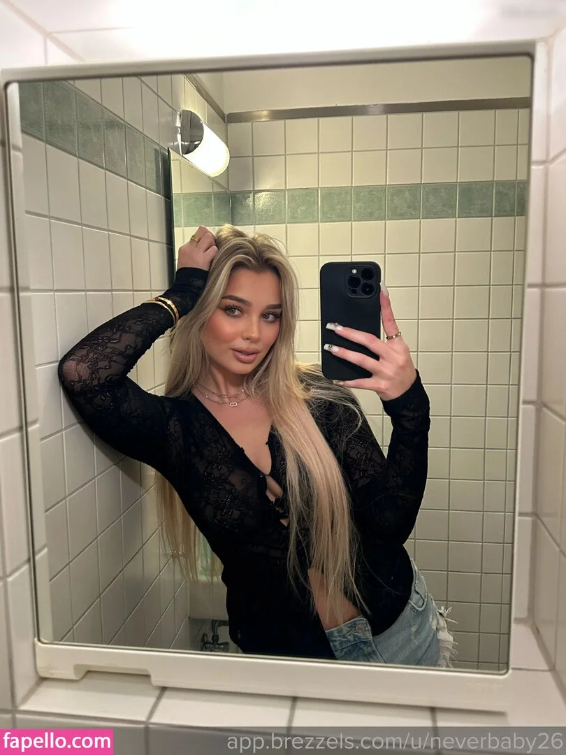 neverbaby_26 Onlyfans Photo Gallery 