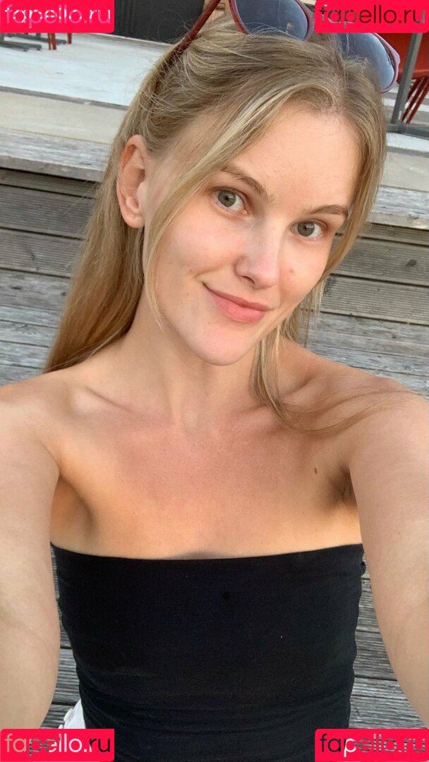 Curlylolly Onlyfans Photo Gallery 