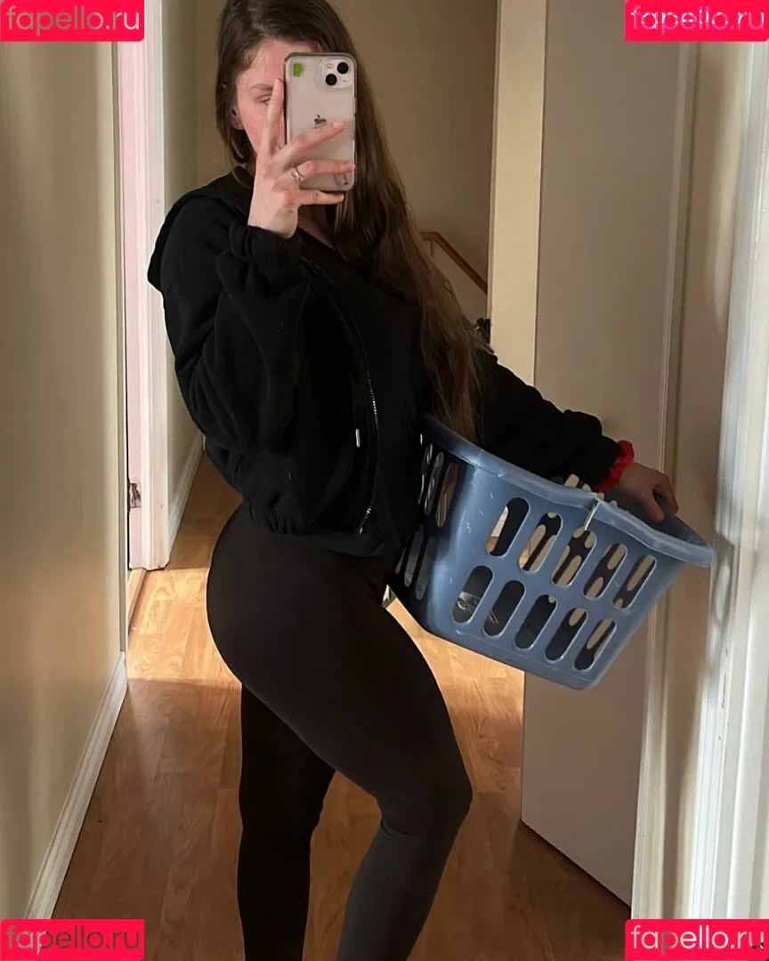 thenaughtykim Onlyfans Photo Gallery 