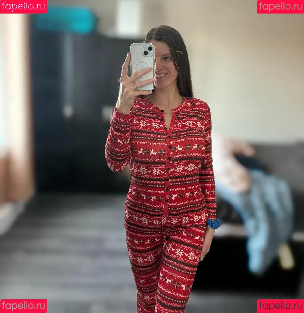 thenaughtykim Onlyfans Photo Gallery 