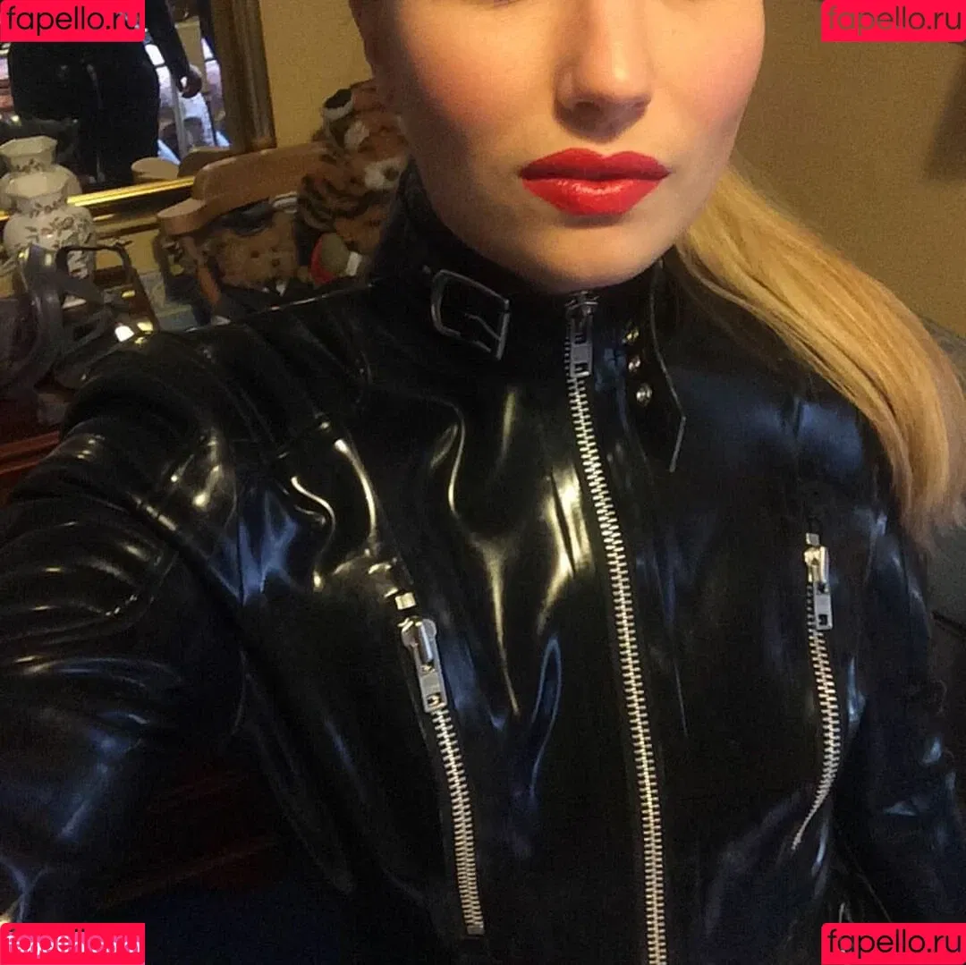 StephanieBC Onlyfans Photo Gallery 