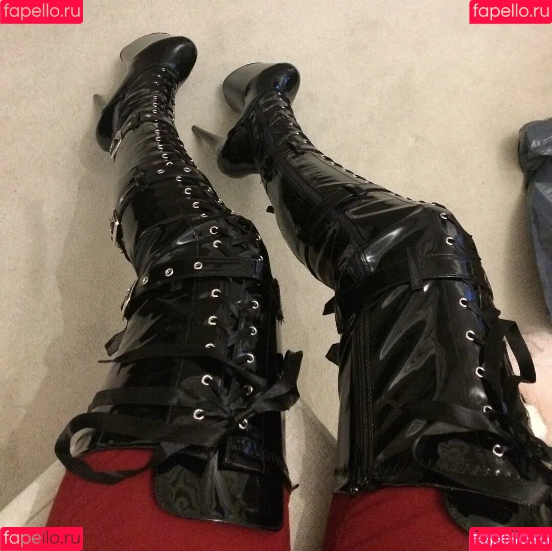 StephanieBC Onlyfans Photo Gallery 