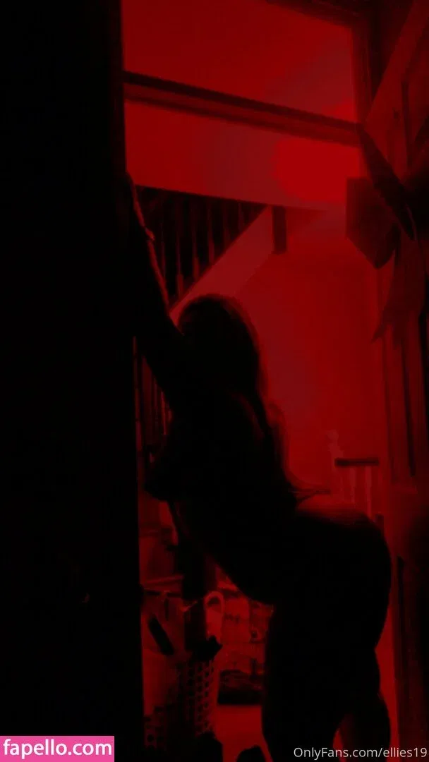 ellies19 Onlyfans Photo Gallery 