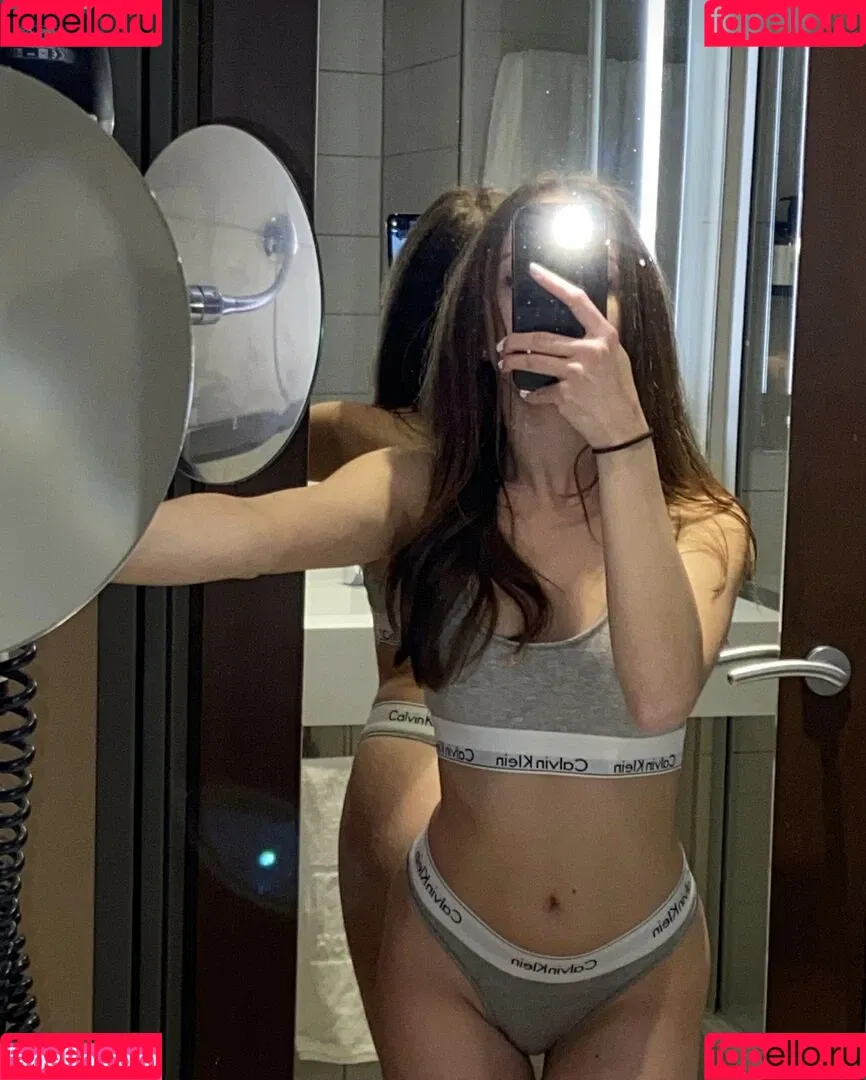 Aleynabaddie Onlyfans Photo Gallery 