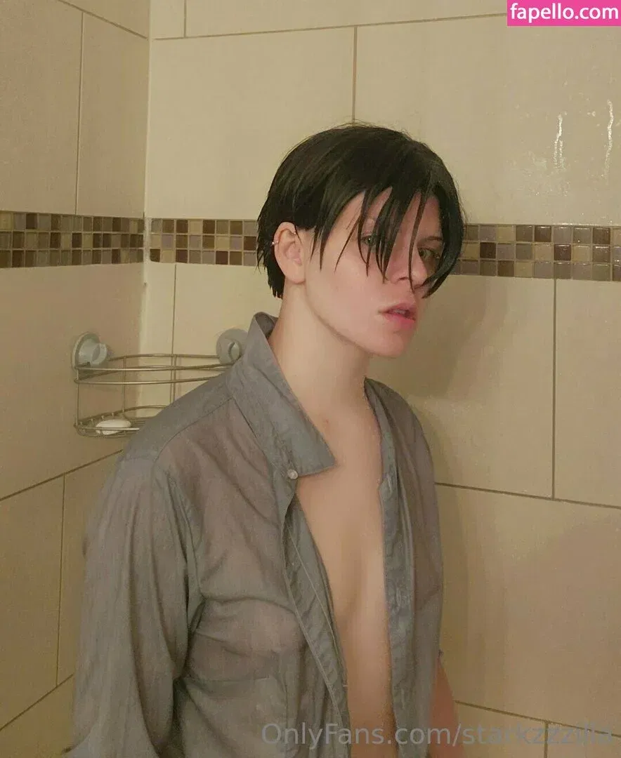 starkzzzilla Onlyfans Photo Gallery 