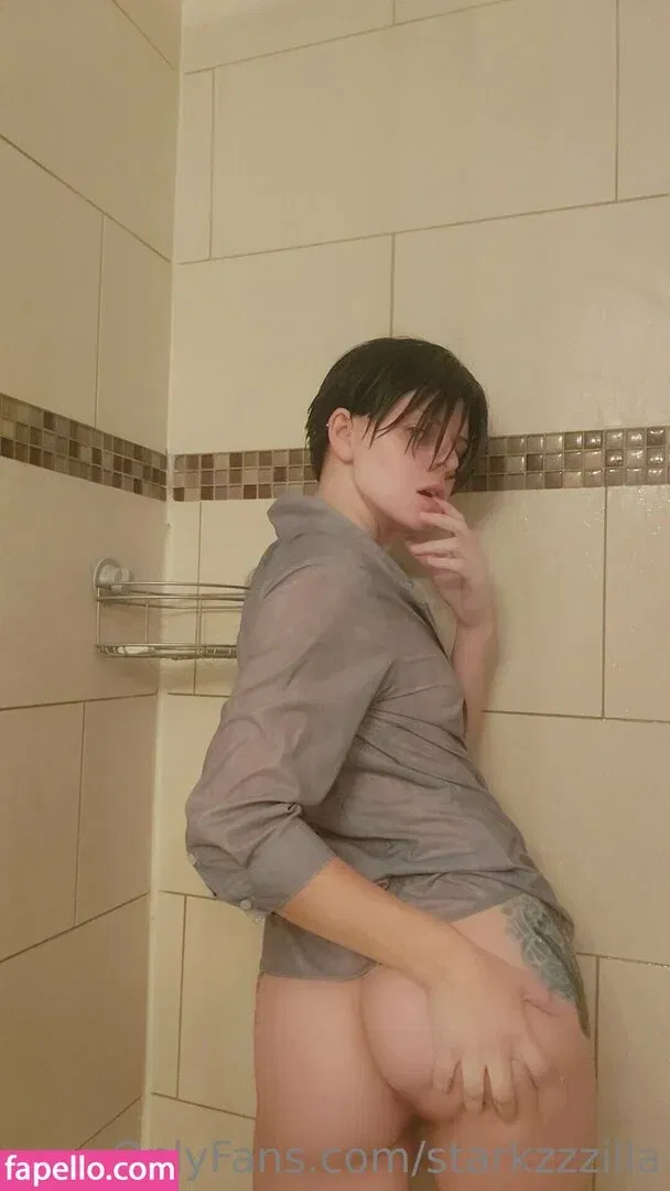 starkzzzilla Onlyfans Photo Gallery 