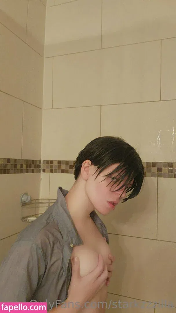 starkzzzilla Onlyfans Photo Gallery 