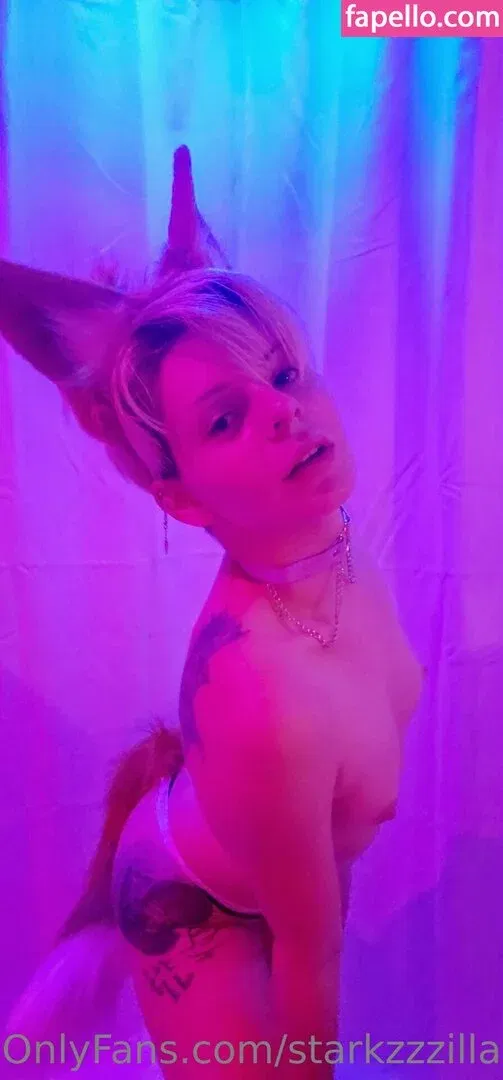 starkzzzilla Onlyfans Photo Gallery 