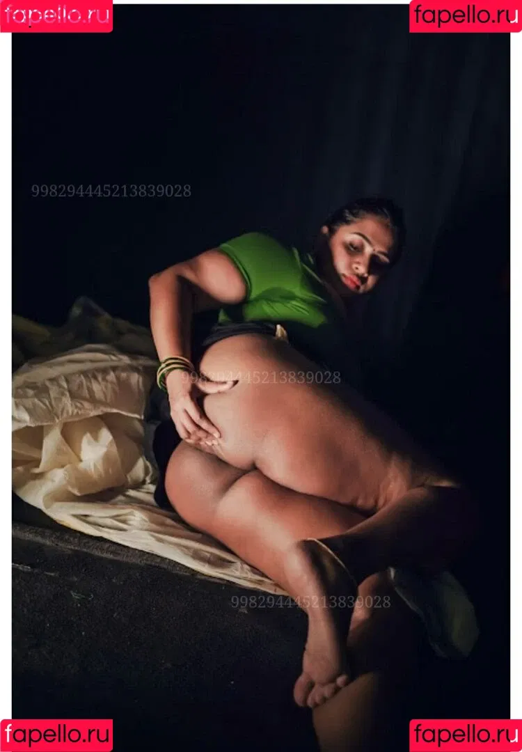 Nila Nambiar Onlyfans Photo Gallery 