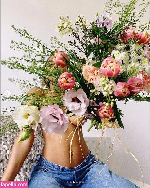 Tantric Tee Onlyfans Photo Gallery 