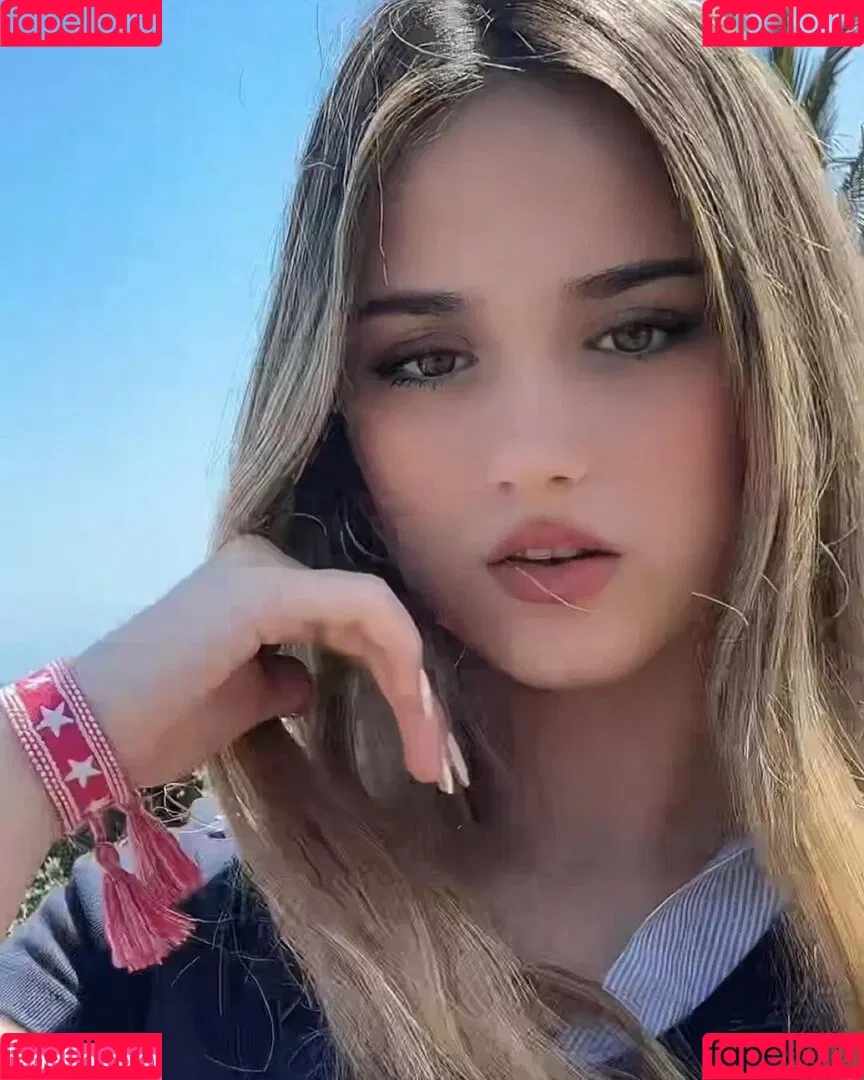 Adriianaasz Onlyfans Photo Gallery 